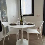 Luxury - Metropolitana M4- San Babila -stadio San Siro - Duomo - Aeroporto Linate - Castello Sforzesco 밀라노