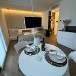 Luxury - Metropolitana M4- San Babila -stadio San Siro - Duomo - Aeroporto Linate - Castello Sforzesco 밀라노