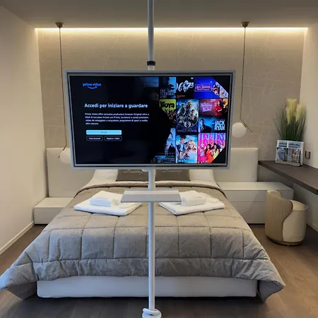 Διαμέρισμα Luxury - Metropolitana M4- San Babila -stadio San Siro - Duomo - Aeroporto Linate - Castello Sforzesco Μιλάνο
