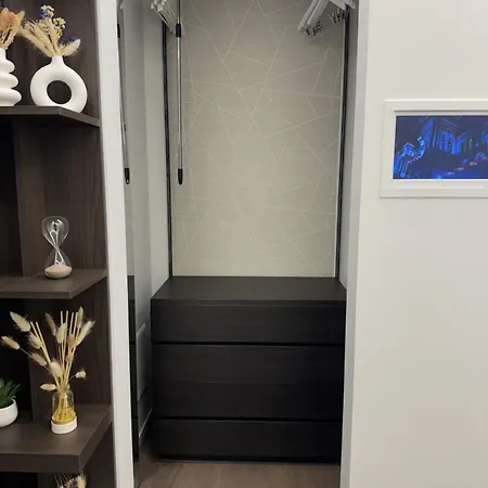 Luxury - Metropolitana M4- San Babila -stadio San Siro - Duomo - Aeroporto Linate - Castello Sforzesco * Μιλάνο